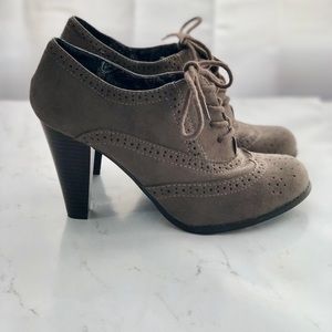 Oxford Suede lace up leather ankle heel Booties